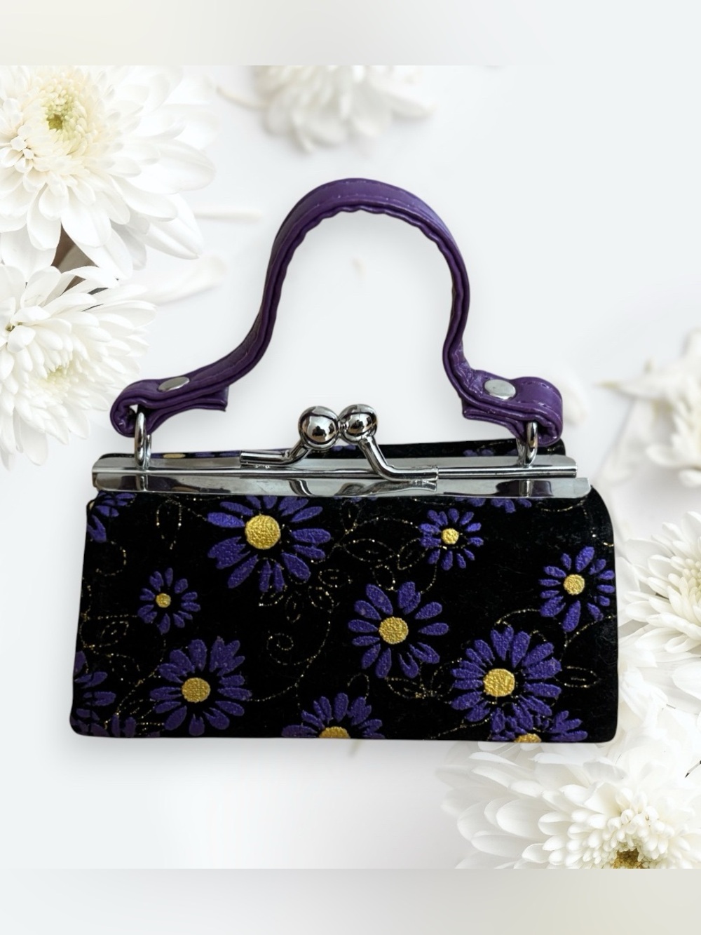 NEW Floral Embroidered lipstick case